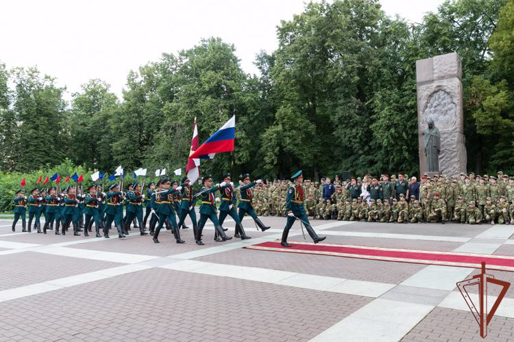 ГЕНЕРАЛ-ПОЛКОВНИК ВИКТОР СТРИГУНОВ ОТКРЫЛ ВОЕННО-ПАТРИОТИЧЕСКИЕ СБОРЫ «ГВАРДЕЙСКАЯ СМЕНА. БОРОДИНО-2022»