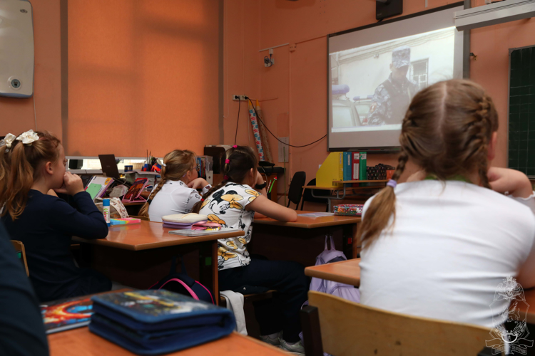 Центральный музей провел выездную экскурсию для московских школьников