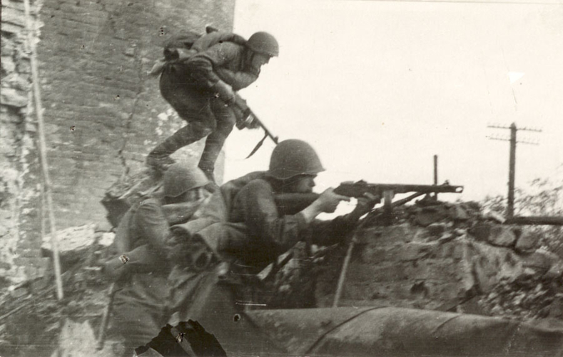 Дата в истории. «Здесь люди стояли как скалы…». 17 июля 1942 года началась Сталинградская битва