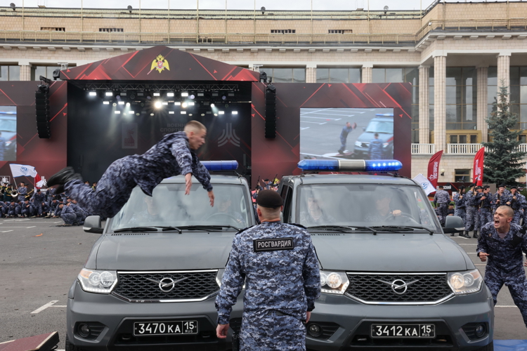 Центральный музей представил передвижную выставку на военно-спортивном фестивале Росгвардии на территории спорткомплекса «Лужники»