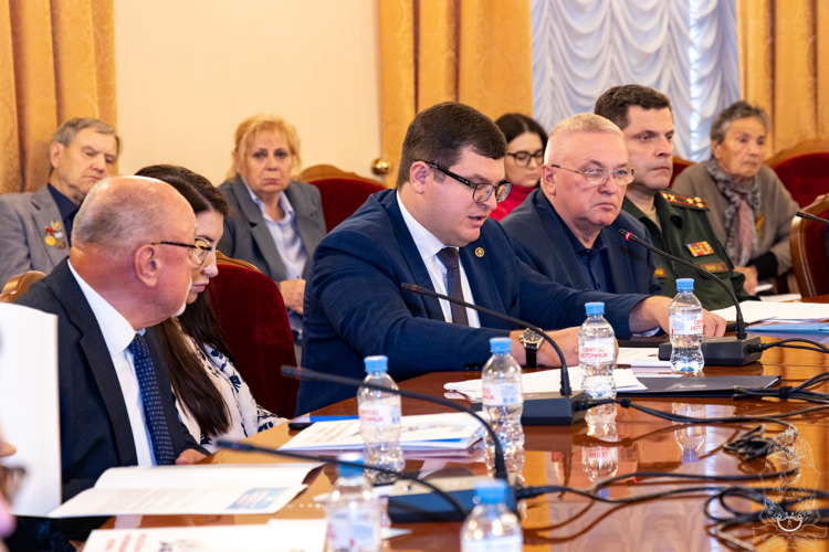 Представители Росгвардии приняли участие в Международном антифашистском форуме
