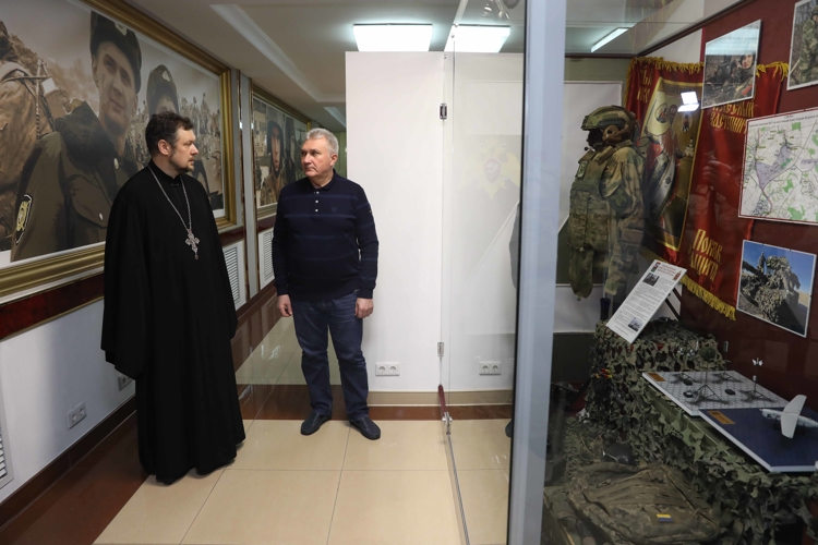Колокол как напоминание о хрупкости мира и ценности человеческой жизни