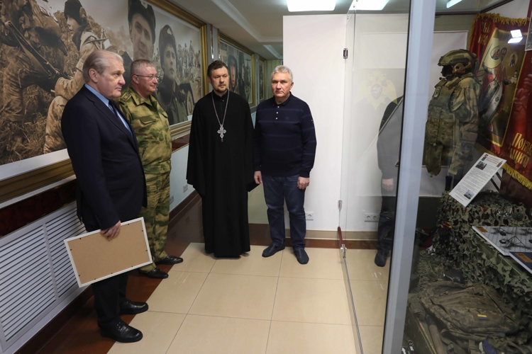 Колокол как напоминание о хрупкости мира и ценности человеческой жизни