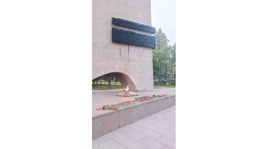 Под красноармейской звездой. Имя первого снайпера-фронтовика Героя Советского Союза Ивана Дмитриевича Вежливцева увековечено на набережной Северной Двины в Архангельске