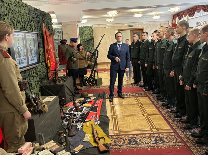 Уникальная выставка двух военных музеев организована в центральном аппарате Росгвардии
