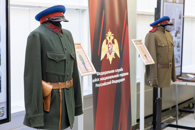 Уникальные экспонаты из фондов Центрального музея Росгвардии представлены на выставке в Государственной думе