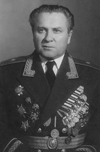 Имя в истории войск. Видному партизанскому командиру генерал-майору Алексею Никитовичу Асмолову было поручено возглавить конвойные войска в период их масштабного реформирования