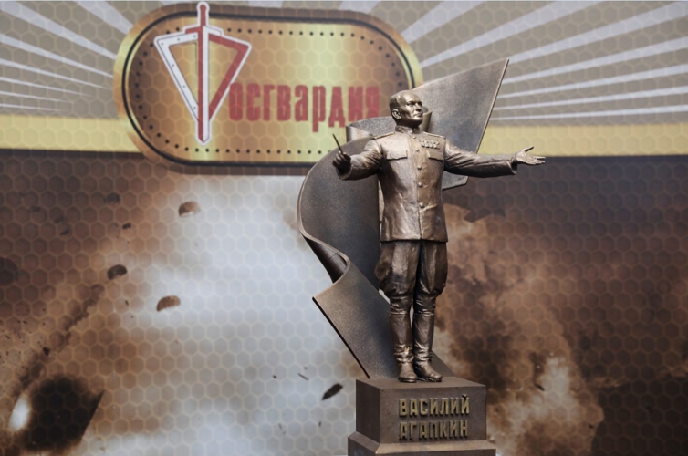 На выставке Центрального музея войск национальной гвардии представлен макет памятника Василию Ивановичу Агапкину – дирижеру на легендарном параде 7 ноября 1941 года
