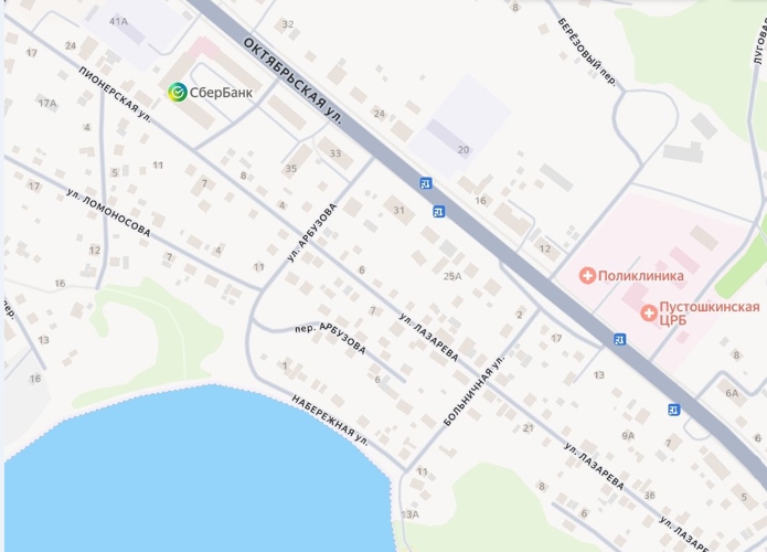 Скромный обелиск под сенью псковских лесов