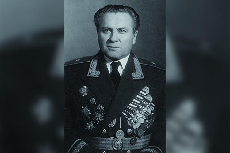 Имя в истории войск. Видному партизанскому командиру генерал-майору Алексею Никитовичу Асмолову было поручено возглавить конвойные войска в период их масштабного реформирования