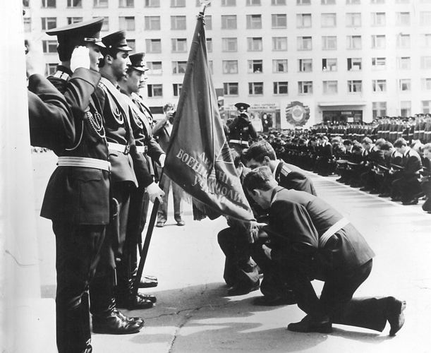 Дата в истории. 100 лет назад были учреждены Боевые знамена для воинских частей регулярной армии