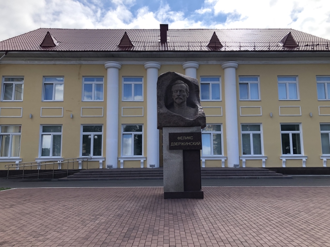 С именем «Железного Феликса»