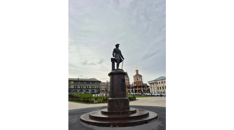 Саратов: «Большой и древний город на волжских берегах…»