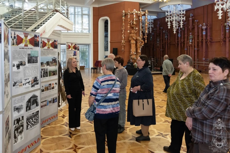 Ярославль: «Куполов старинных вязь, город-воин, город-князь…»