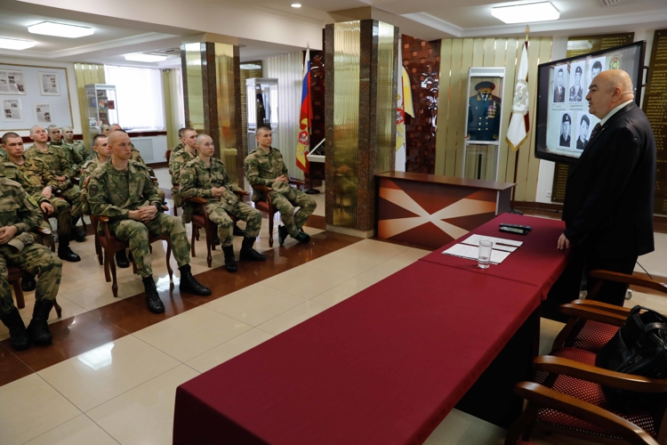 Подвиги, объединяющие поколения