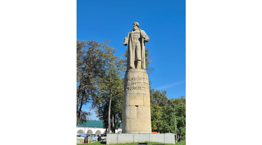 Кострома: «Здесь русская святая старина крестами осеняет поднебесье…»